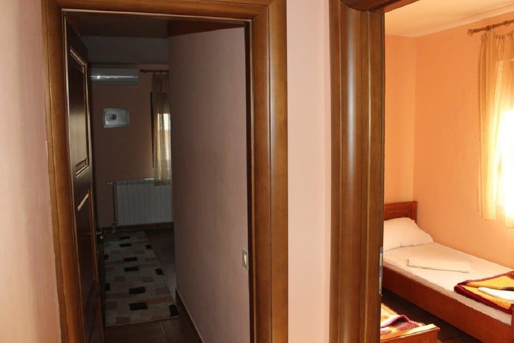 Guest House Zlatibor Budva Rum bild